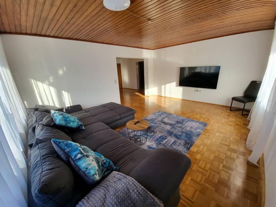 Zentrale, Helle Ferienwohnung Crailsheim Exterior foto