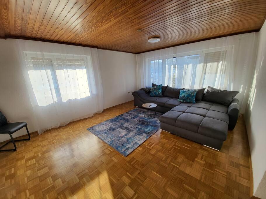 Zentrale, Helle Ferienwohnung Crailsheim Exterior foto